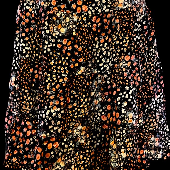 MINT CONDITION SUMMER DRESS - Picture 5 of 7